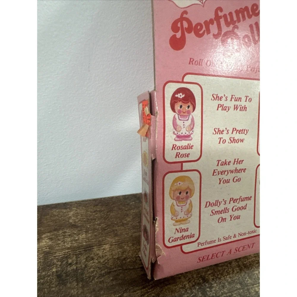 Perfume Dollys - Nina -Vintage Roll On Perfume By‎ IDEAL